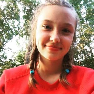 Meet your Posher, Elena